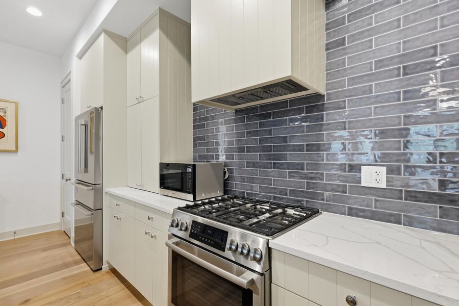 Furnished interior view inside a new home in , Charleston (Image 7).