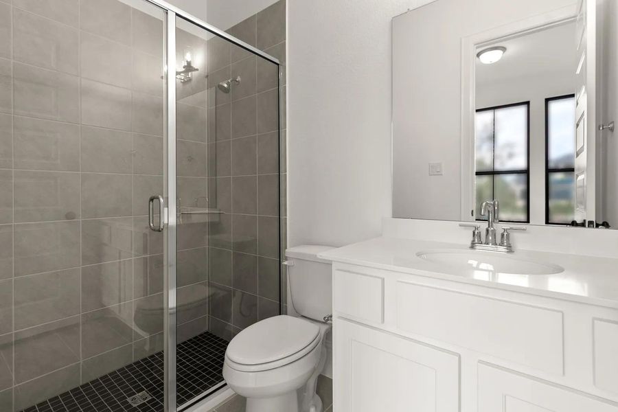 Blanco B Bathroom 2