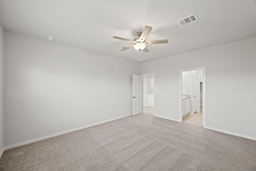 Spacious, unfurnished interior of a new home in Lonestar Collection at Paloma at Sanford Farms, Waller (Image 16). Spacious, unfurnished interior of a new home in Lonestar Collection at Paloma at Sanford Farms, Waller (Image 16).
