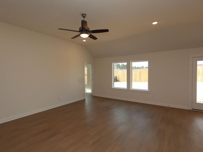 Spacious, unfurnished interior of a new home in Magnolia Ridge, Magnolia (Image 4).