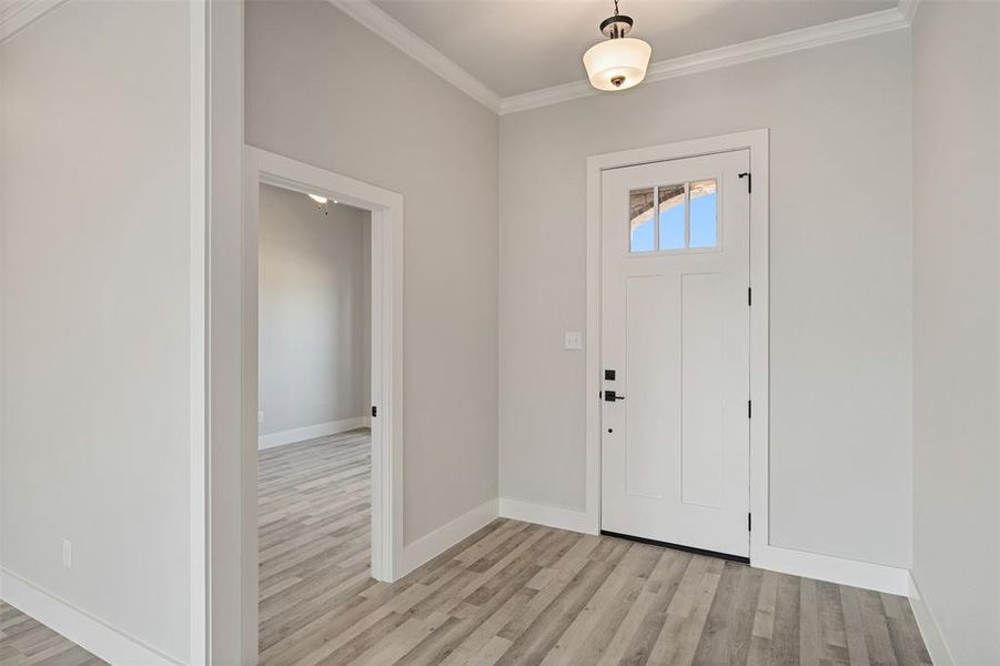 Spacious, unfurnished interior of a new home in , Mabank (Image 18).