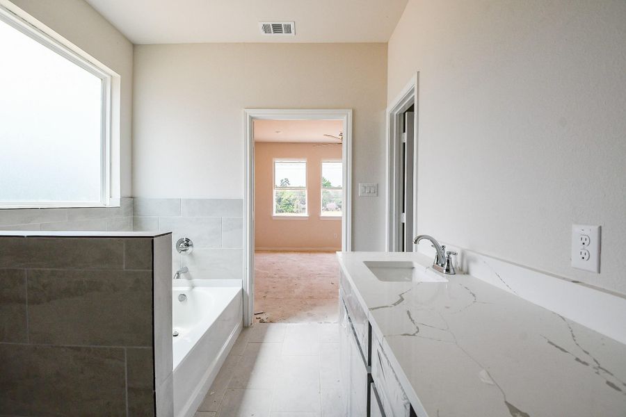 Notice the gorgeous marble countertops. Notice the gorgeous marble countertops.