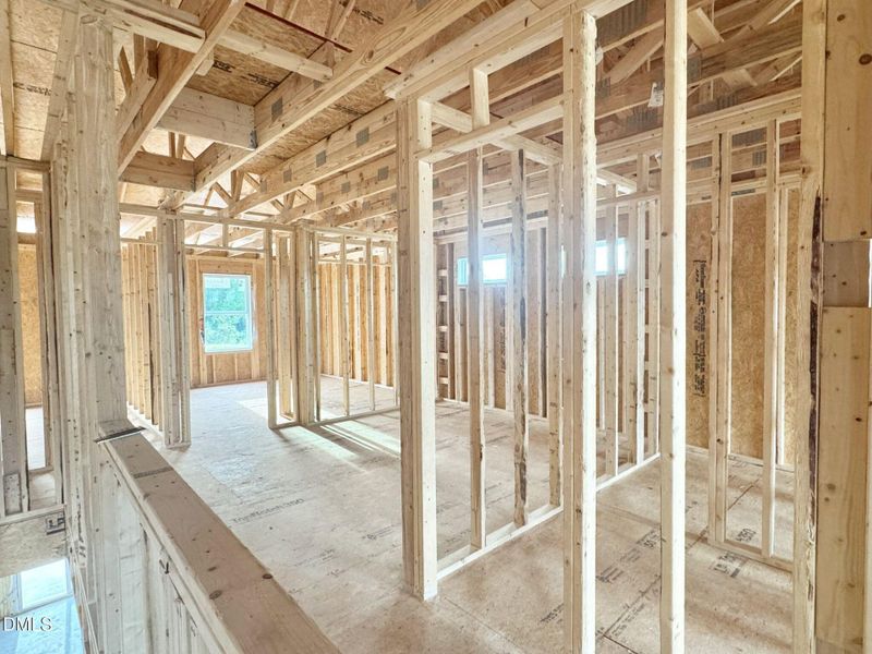 20250928_212432814_iOS