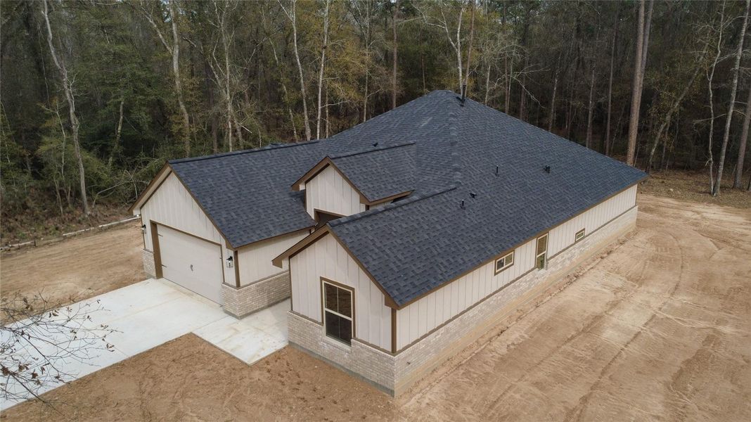 Exterior details and patio area of a home in , Porter (Image 4).