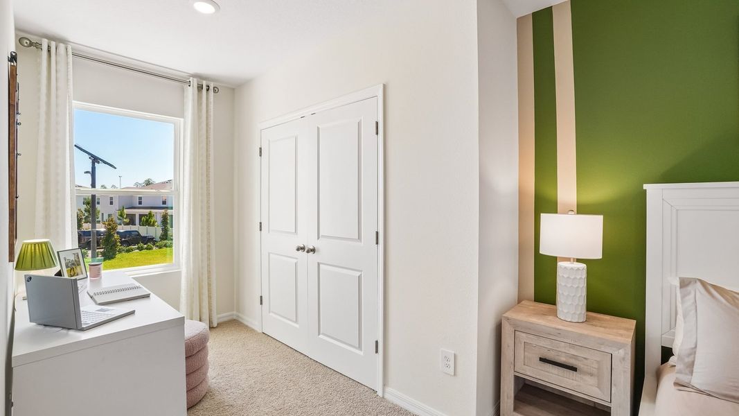 Representative furnished interior of a home built from the Ballantyne by D.R. Horton in Angeline Townhomes, Land O' Lakes (Image 29).