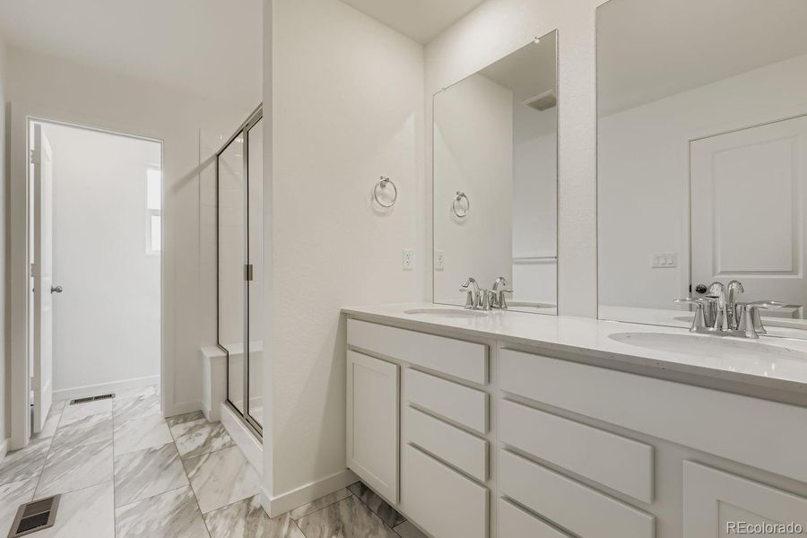 Furnished interior view inside a new home in Parterre, Thornton (Image 7).