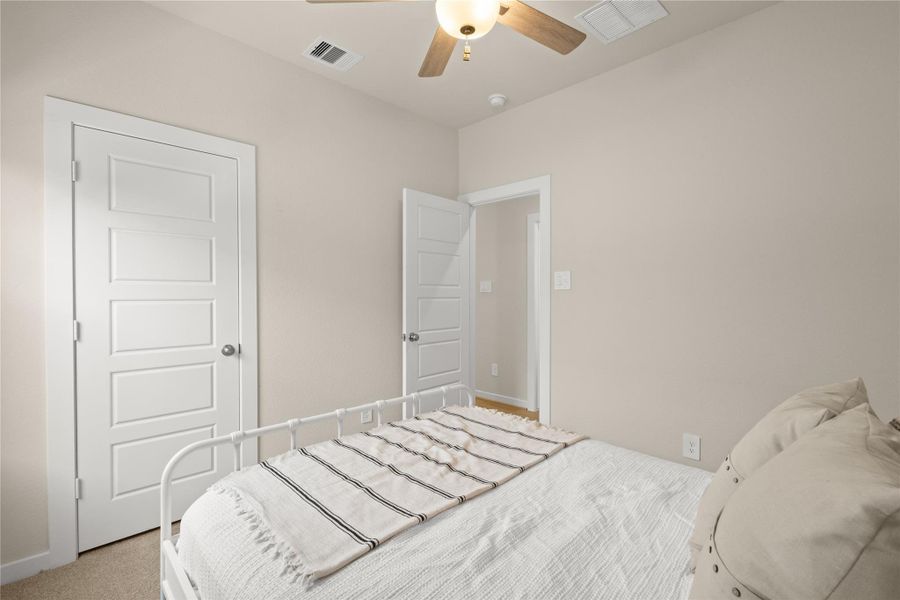 Spacious, unfurnished interior of a new home in Sundance Cove - Traditional Series, Crosby (Image 21).
