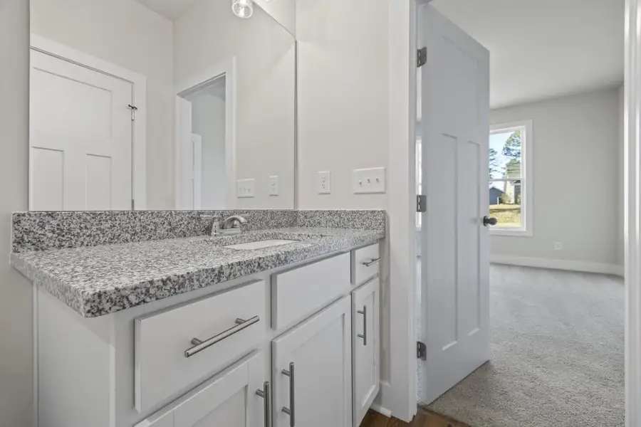 Furnished interior view inside a new home in , Hartwell (Image 7).