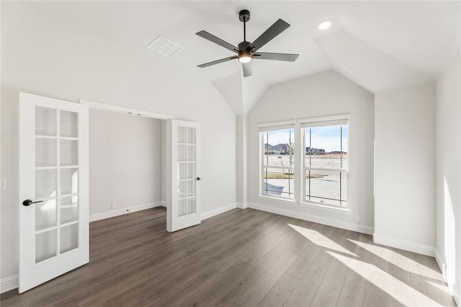 Spacious, unfurnished interior of a new home in Villages of Walnut Grove, Midlothian (Image 18).