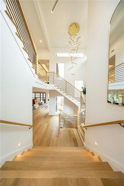 Spacious, unfurnished interior of a new home in , Gainesville (Image 27).