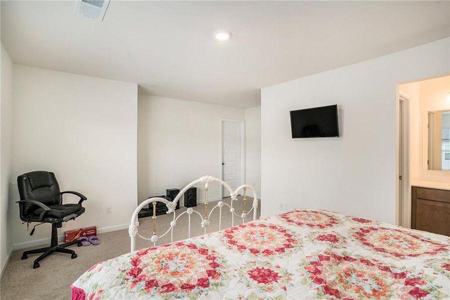 Furnished interior view inside a new home in Wildwood, Covington (Image 16).