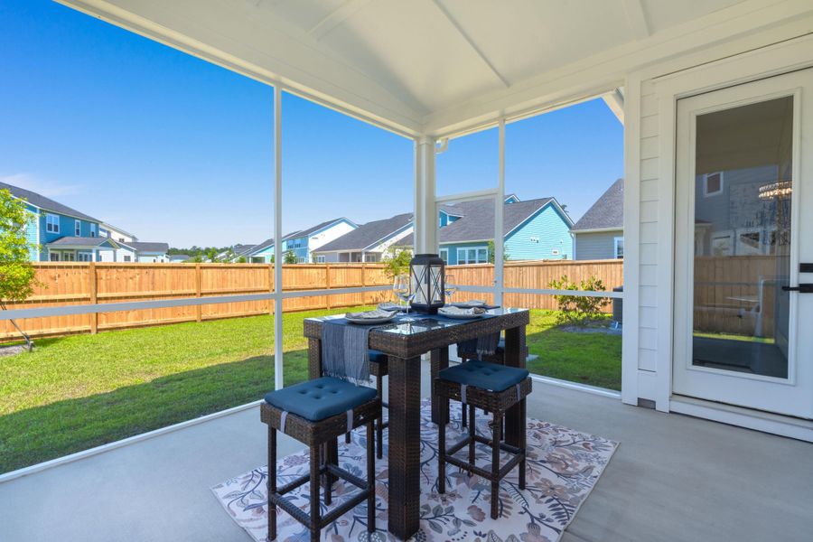Exterior details and patio area of a home in Carnes Crossroads, Summerville (Image 24).