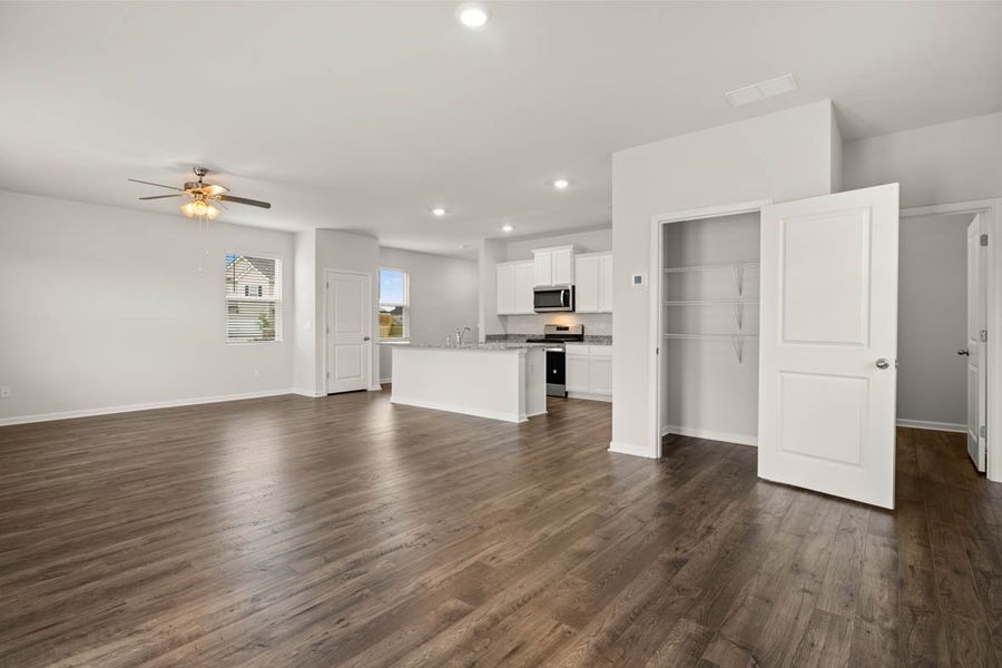 Representative unfurnished interior of a home built from the Elston by D.R. Horton in Captain's Corner, Grovetown (Image 27).