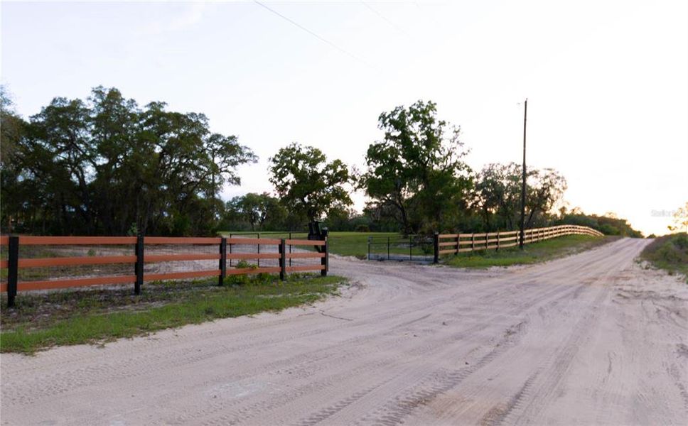 Natural landscape and outdoor views near  in Dunnellon (Image 80).