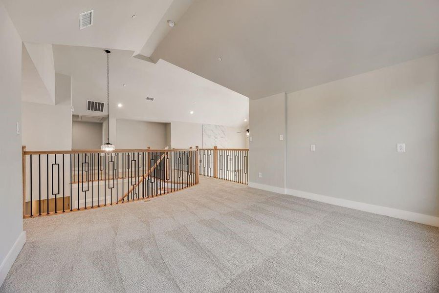 Spacious, unfurnished interior of a new home in Providence Cove, McKinney (Image 31).