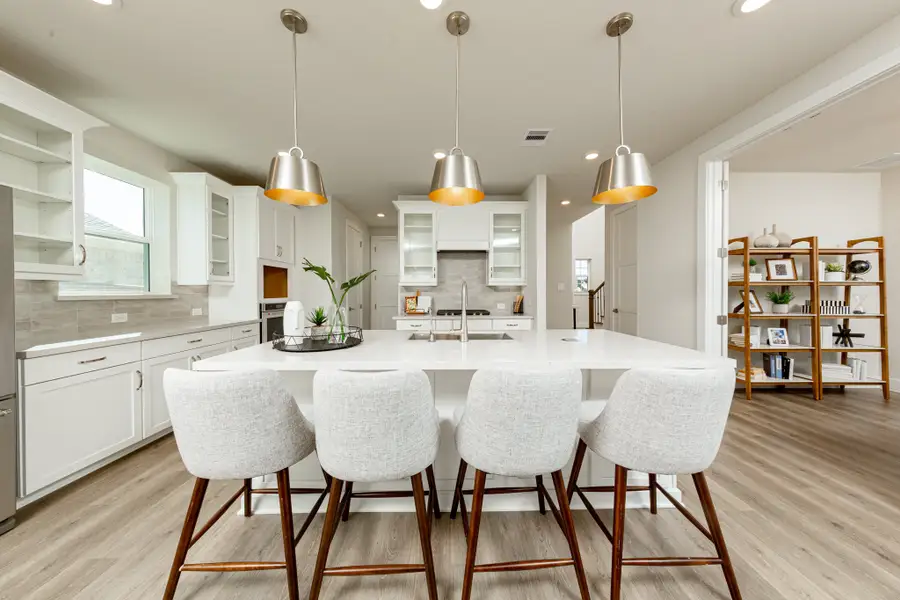 Representative furnished interior of a home built from the Stratford by Beazer Homes in Arcadian Estates, Pearland (Image 6). Representative furnished interior of a home built from the Stratford by Beazer Homes in Arcadian Estates, Pearland (Image 6).