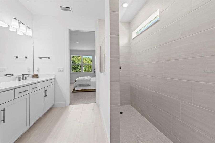 Furnished interior view inside a new home in , Punta Gorda (Image 7).