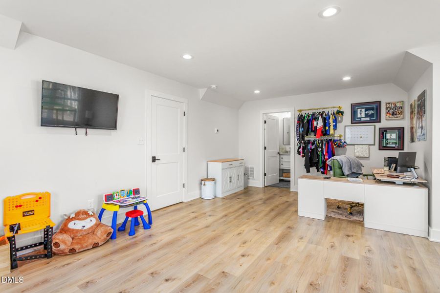 6030 Preacher Hayes Road-36