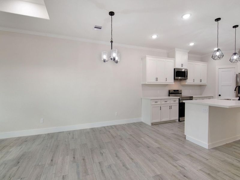 Spacious, unfurnished interior of a new home in , Cleveland (Image 33).