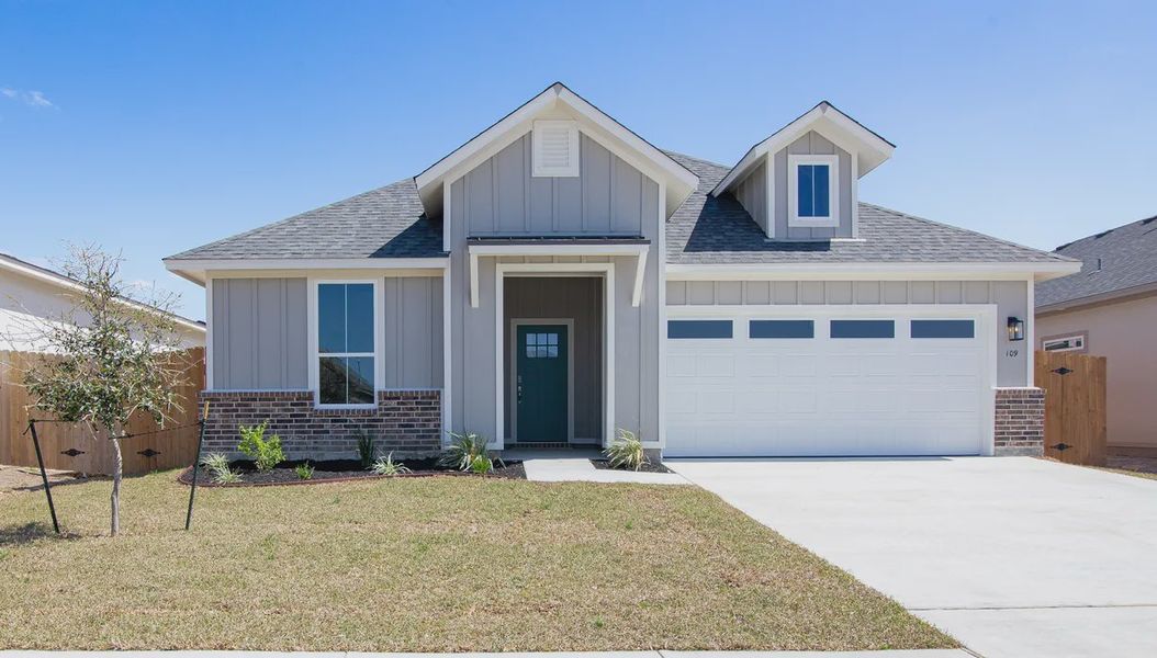 Representative exterior photo of a completed home built from the Wingate by Steve Klein Custom Builder in TerraVista, Victoria, TX (Image 15).
