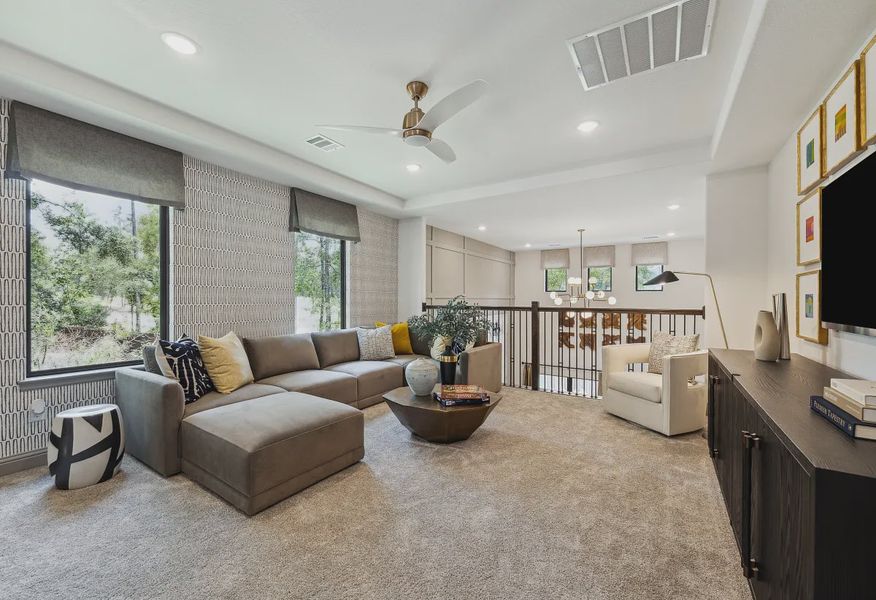 Plan 3059 loft - staged - 17 of 20