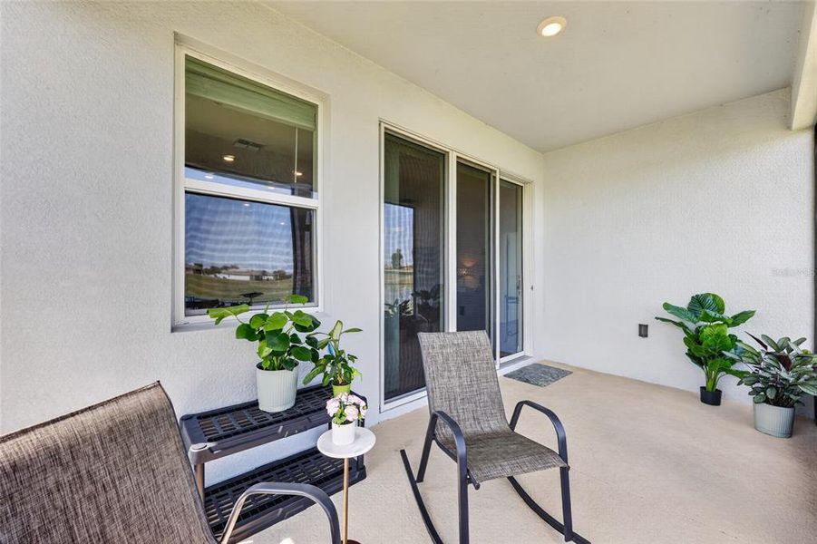 Exterior details and patio area of a home in JB Ranch, Ocala (Image 4).