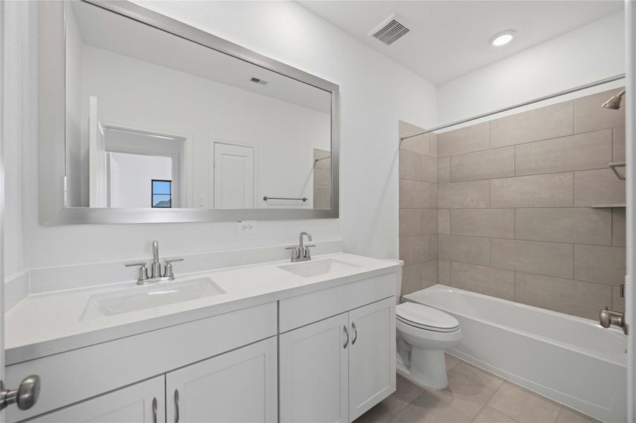 Furnished interior view inside a new home in Sienna, Missouri City (Image 8). Furnished interior view inside a new home in Sienna, Missouri City (Image 8).