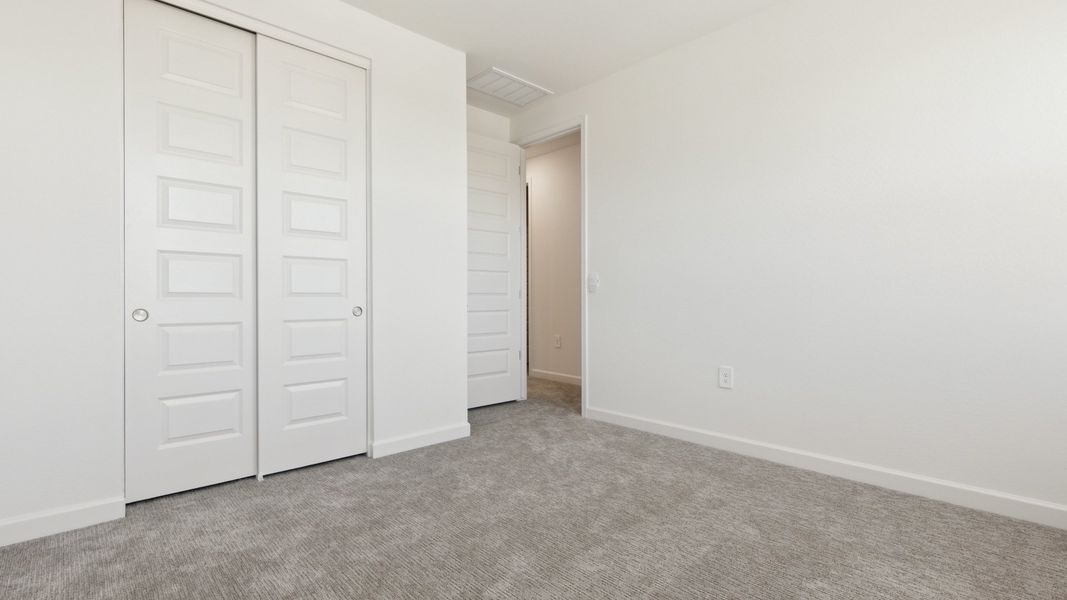 Spacious, unfurnished interior of a new home in Avance, Phoenix (Image 24).