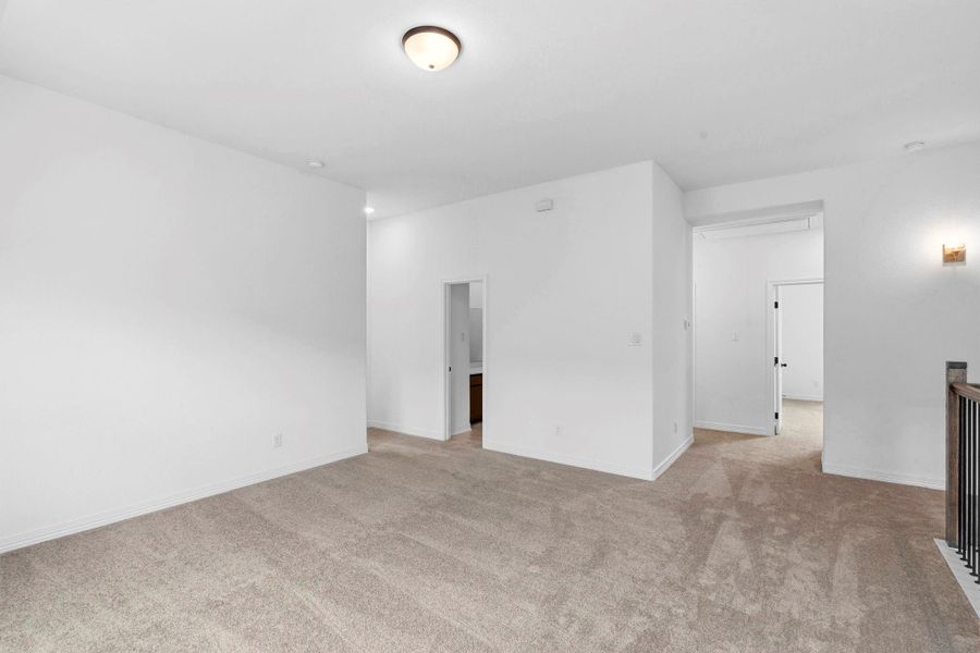 Spacious, unfurnished interior of a new home in Austin Point, Richmond (Image 32).