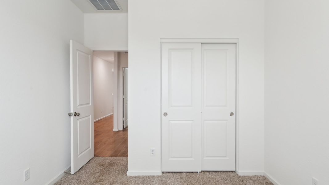 Spacious, unfurnished interior of a new home in Copper Falls, Buckeye (Image 24). Spacious, unfurnished interior of a new home in Copper Falls, Buckeye (Image 24).