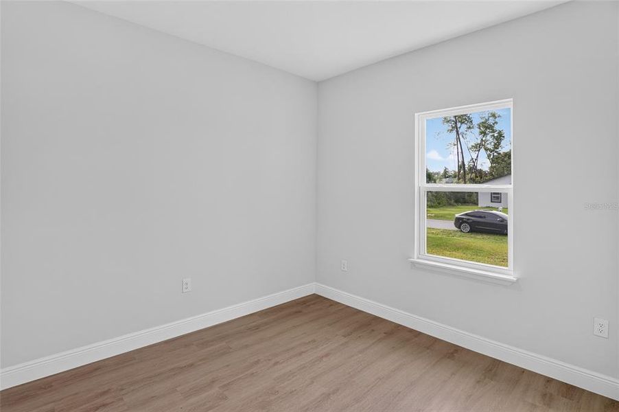 Spacious, unfurnished interior of a new home in , Ocala (Image 14).