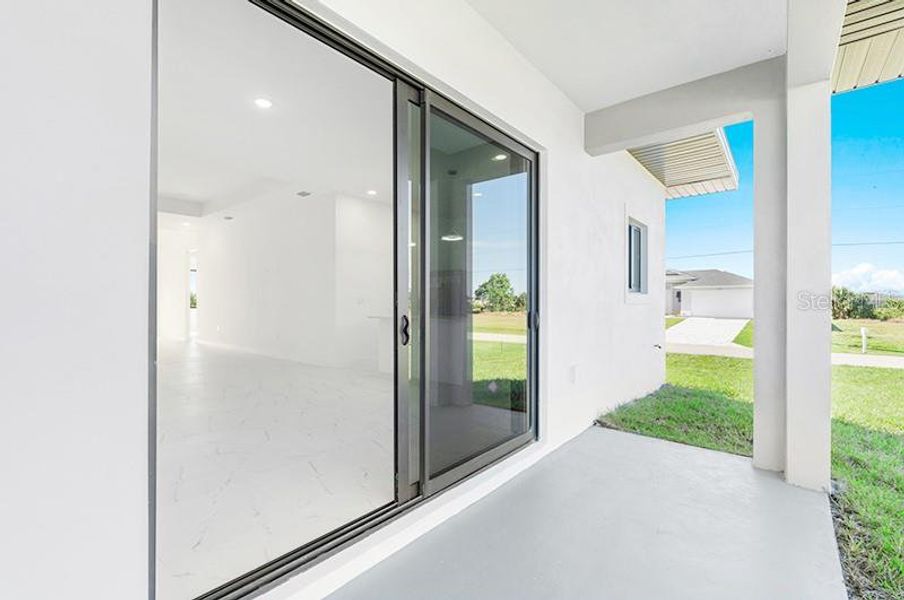 Exterior details and patio area of a home in , Cape Coral (Image 24).