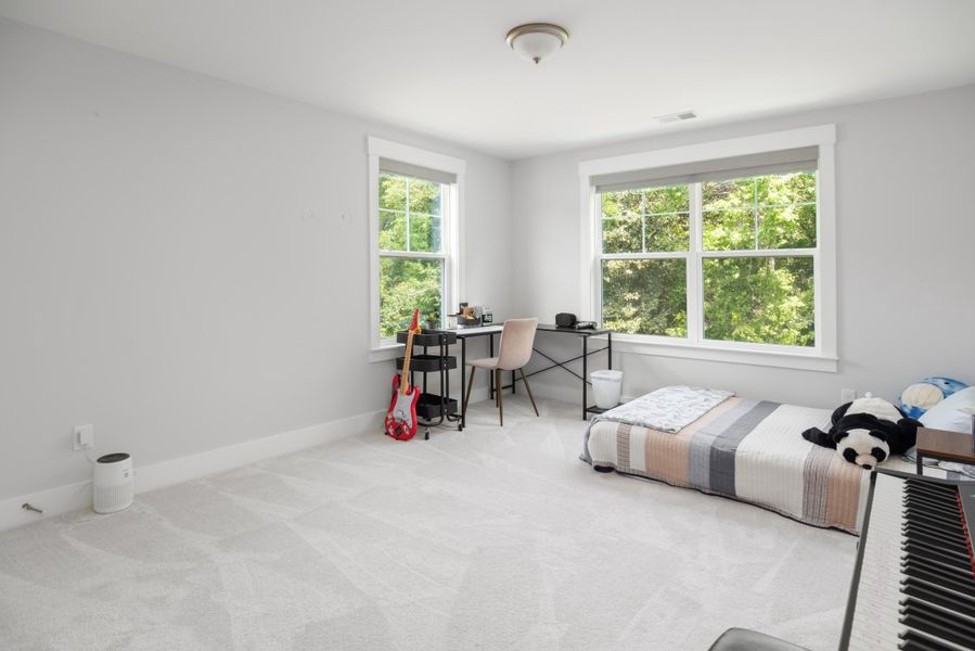 Furnished interior view inside a new home in , Wando (Image 32).
