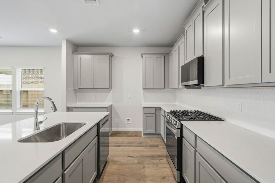 Furnished interior view inside a new home in Sunterra Lakes, Brookshire (Image 10). Furnished interior view inside a new home in Sunterra Lakes, Brookshire (Image 10).
