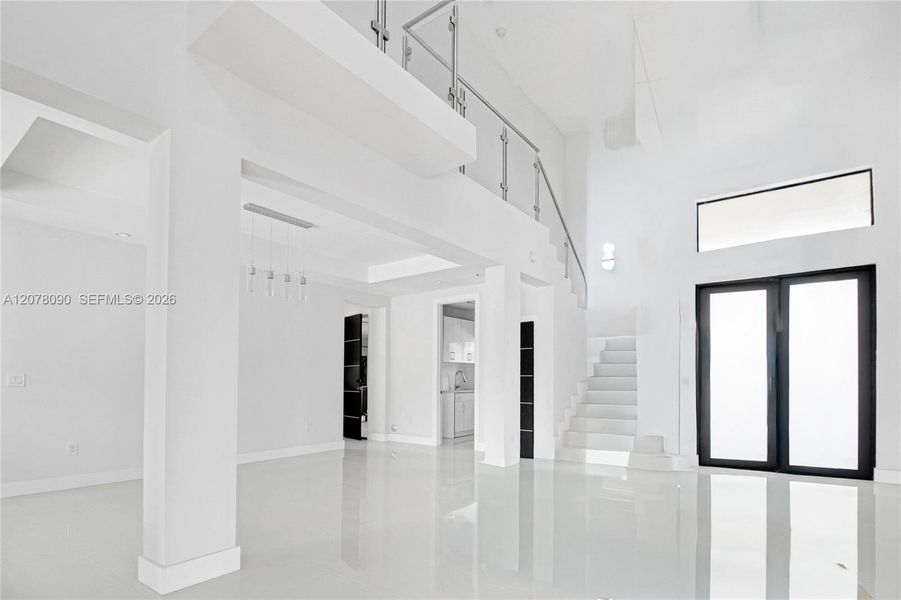 Spacious, unfurnished interior of a new home in , Miami (Image 14).