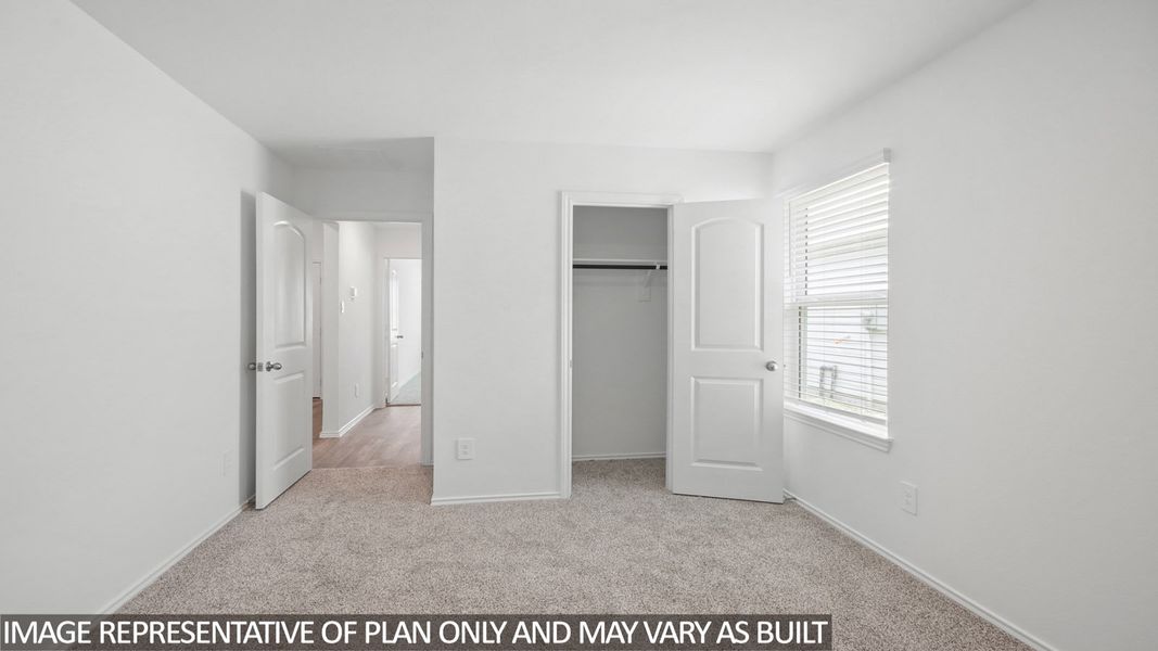 Spacious, unfurnished interior of a new home in Sunterra Lakes, Katy (Image 20). Spacious, unfurnished interior of a new home in Sunterra Lakes, Katy (Image 20).