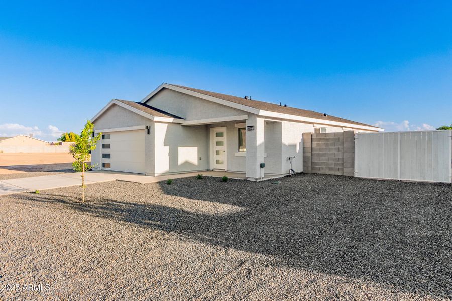 04 - Bradshaw 10021 04 - Bradshaw 10021