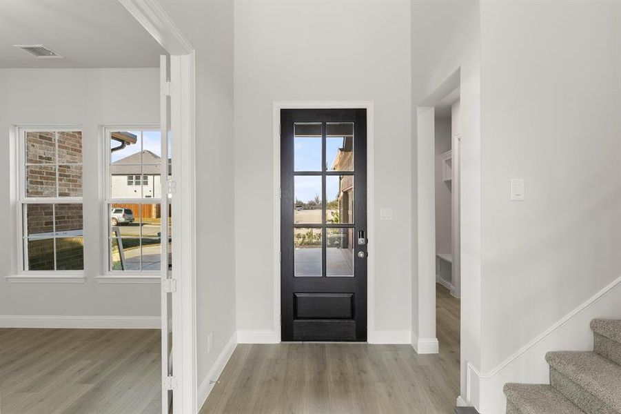 03. 2219 Morris - Entry 03. 2219 Morris - Entry