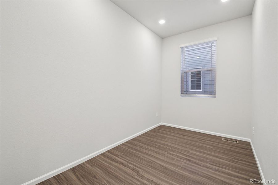 Spacious, unfurnished interior of a new home in The Villas Collection at Sterling Ranch, Littleton (Image 24).