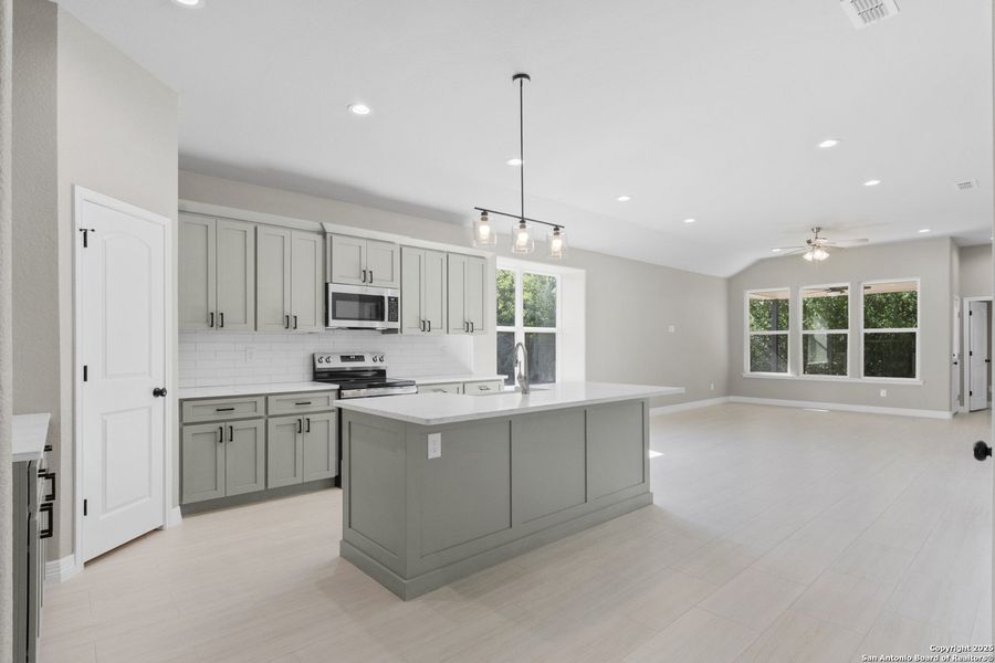 Furnished interior view inside a new home in , Uvalde (Image 10). Furnished interior view inside a new home in , Uvalde (Image 10).