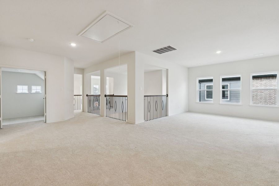 Spacious, unfurnished interior of a new home in Timberbrook, Justin (Image 15). Spacious, unfurnished interior of a new home in Timberbrook, Justin (Image 15).