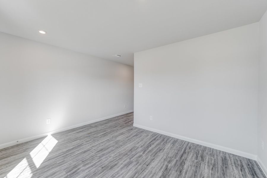 Representative unfurnished interior of a home built from the Adams by National HomeCorp in Lincolnton, Lincolnton (Image 29).