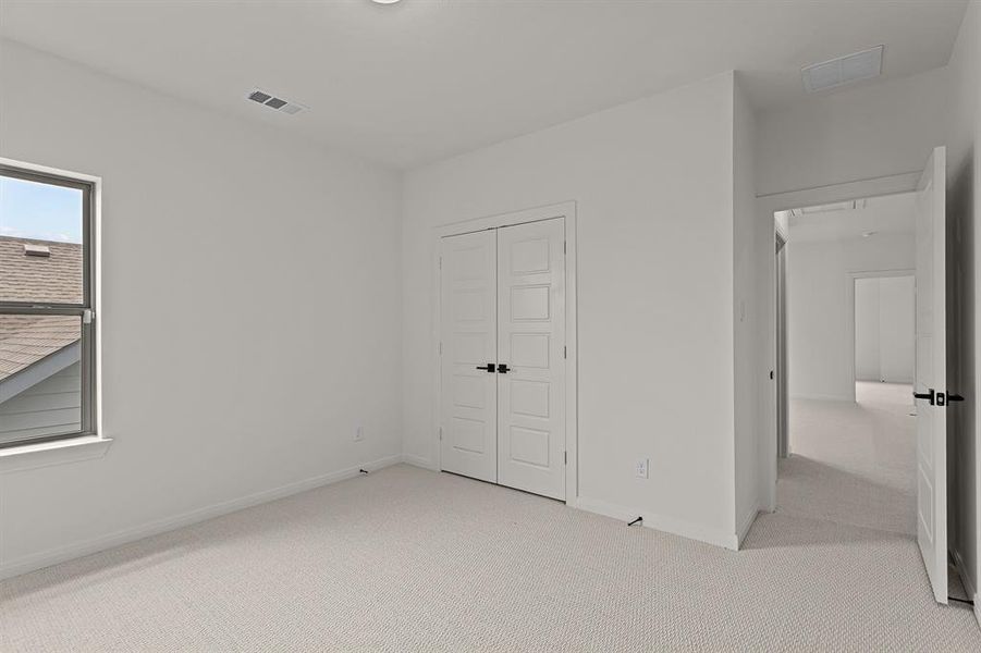 Spacious, unfurnished interior of a new home in Walsh Classic, Fort Worth (Image 21). Spacious, unfurnished interior of a new home in Walsh Classic, Fort Worth (Image 21).