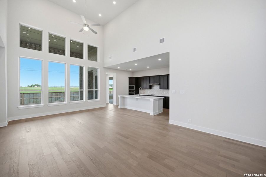 Spacious, unfurnished interior of a new home in Alsatian Oaks, Castroville (Image 12).