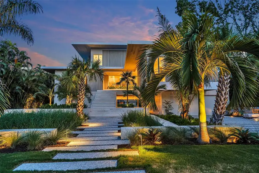 Image 9 of a home in .