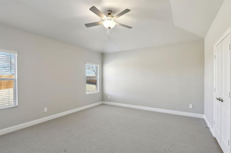 Photo is not of the actual home, but is an inspirational photo of builder’s model home and may depict options, furnishings, and/or decorator features that are not included. Photo is not of the actual home, but is an inspirational photo of builder’s model home and may depict options, furnishings, and/or decorator features that are not included.