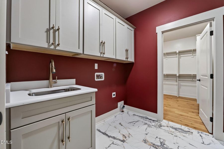 41-web-or-mls-12601 Burgess -41