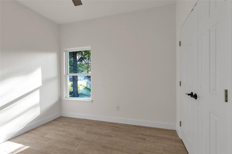 Spacious, unfurnished interior of a new home in , Mineral Wells (Image 35).