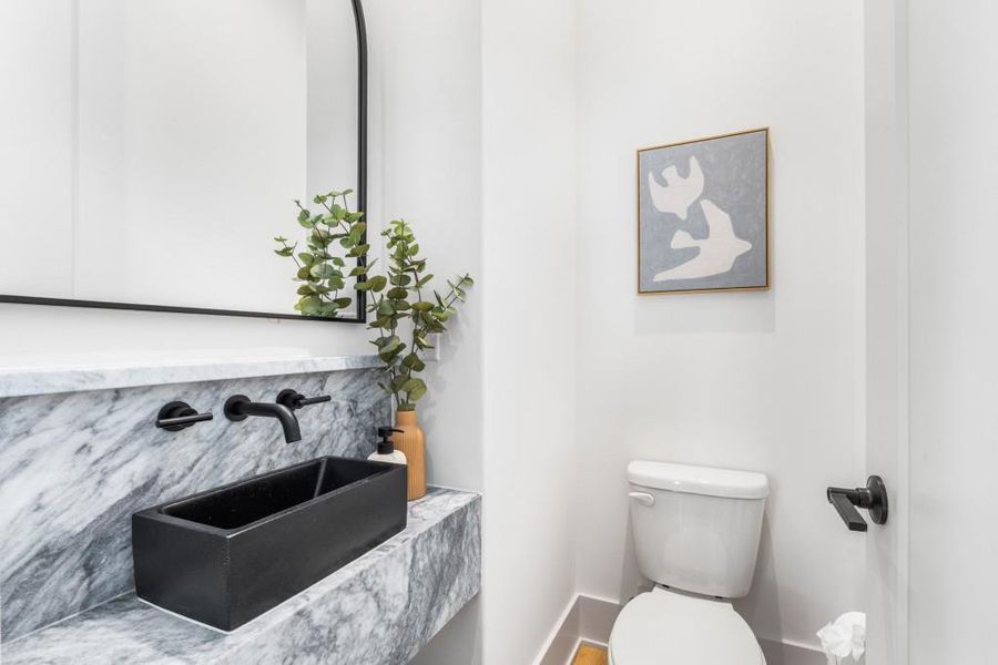 Furnished interior view inside a new home in , Atlanta (Image 26). Furnished interior view inside a new home in , Atlanta (Image 26).