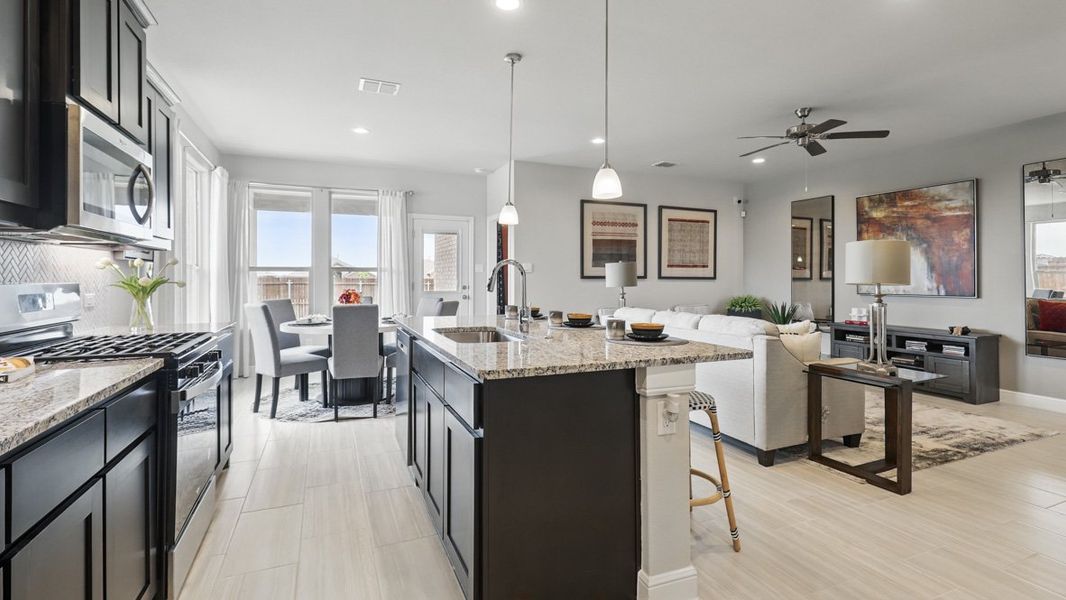 Furnished interior view inside a new home in Legado, Cleburne (Image 8).